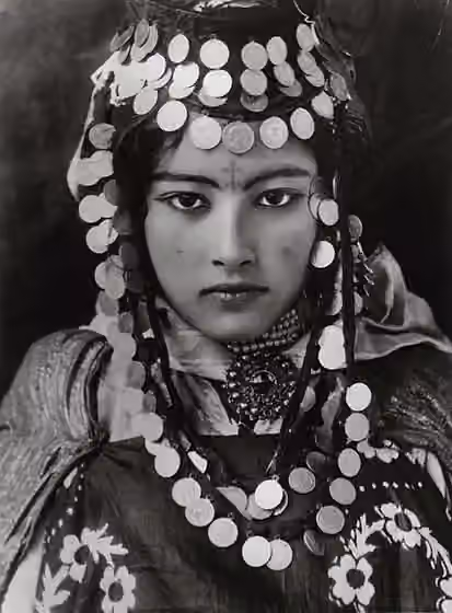 Ouled Naïl — Ouled Naïl girl, Algeria, circa 1905