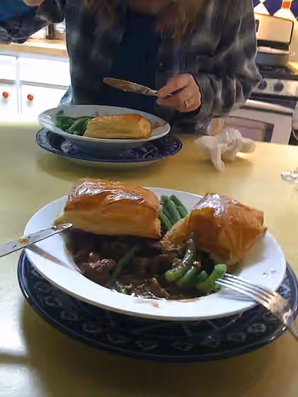 Chestnut pie — Chestnut pie with beef