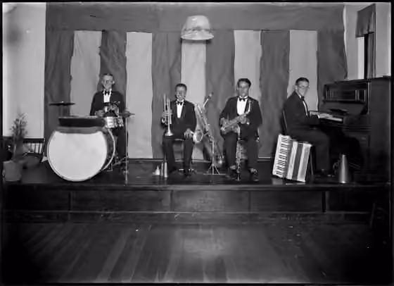 Australian jazz — A photo from the Tom Lennon Photographic Collection from the Powerhouse Museum.