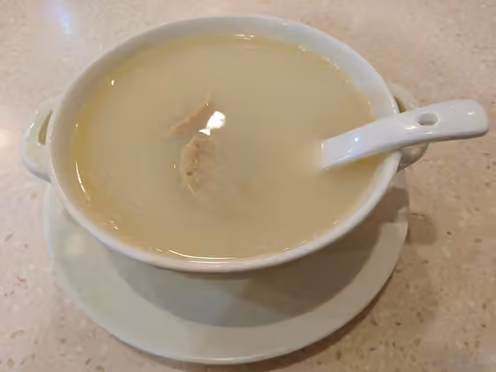 Lou fo tong — Pig Lung & Almond Soup
