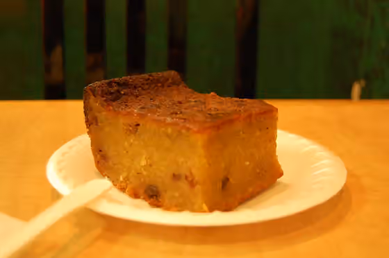 Pone (makanan) — This was very well made but for my tastes could have used a dallop of cream or some raspberry sauce.