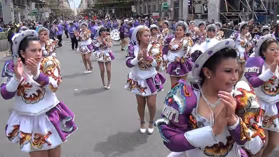 Caporales — Caporales de Soldati (Buenos Aires) en el desfile Integración Cultural (Argentina) (10.10.2015)