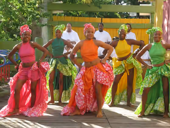 Afro–Puerto Ricans — Afro-Puerto Rican women in Bomba dance attair