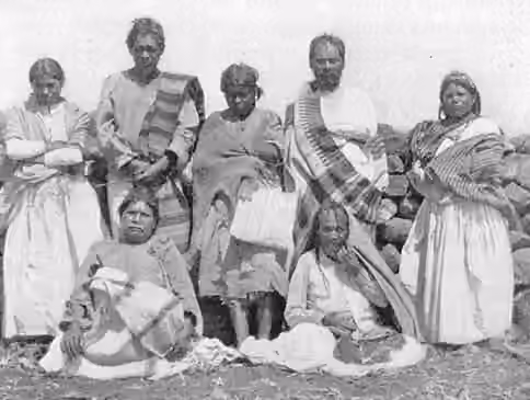 Cora people — A group of Cora people photographed by Carl Sofus Lumholtz.