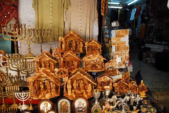 Ukiran kayu zaitun di Palestina — City of Jerusalem