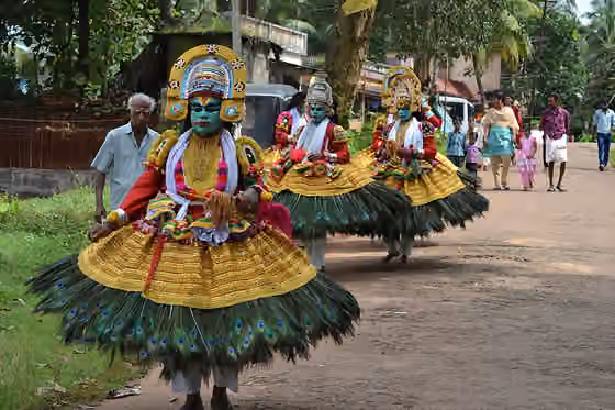 Mayilpeeli Thookkam — അർജ്ജുനനൃത്തം.