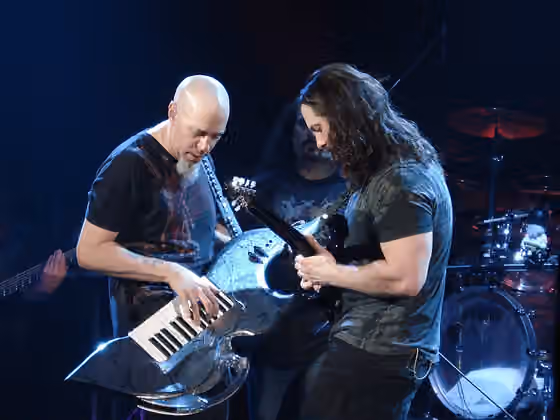 metal progresif — Dream Theater live in Buenos Aires 2008 at the end of Take the Time