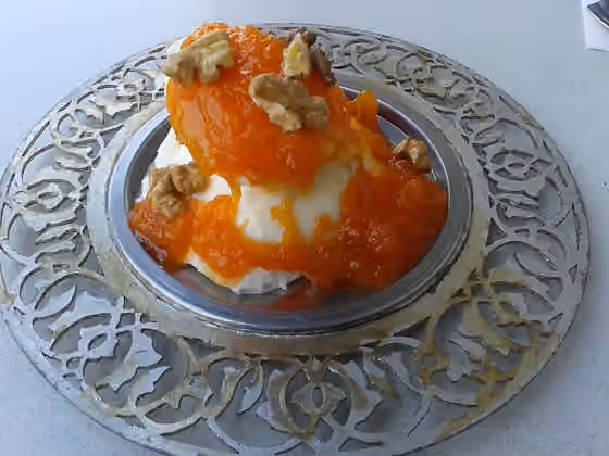 Dondurma — Maraş "dondurma" with kabak (pumpkin) sauce.