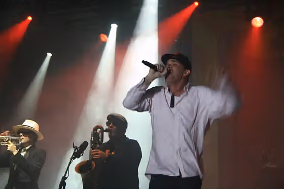 Urban Pasifika — Fat Freddy’s Drop and MC Slave at TFF Rudolstadt , 2013.
