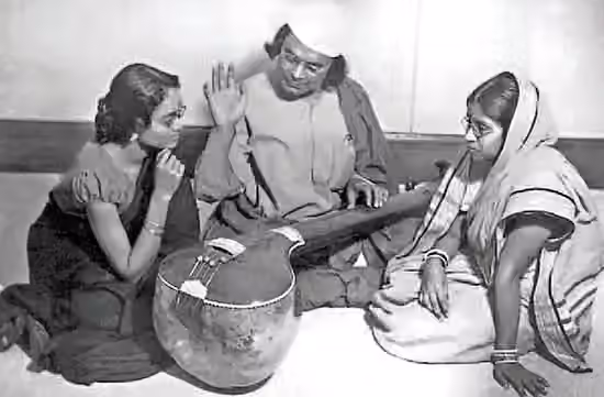 Nazrul Geeti — Nazrul teaching Nazrul Sangeet