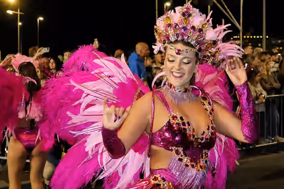 Samba — Funchal : Carnival Allegoric Parade