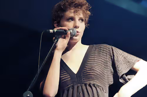 Sung poetry — Alina Orlova @ Place