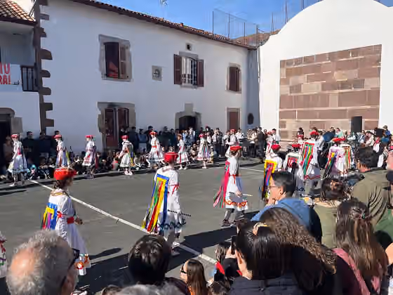 Basque dance — This photo has been uploaded using TagzaniaBot, and taken using the Tagzania game app.