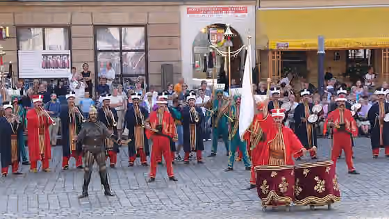 Kus — Janissary marching band .