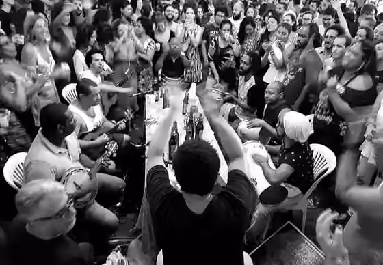 Musik di Brasil — Roda de Samba no Clube do Fumagueiros - Tijuca - Rio de Janeiro