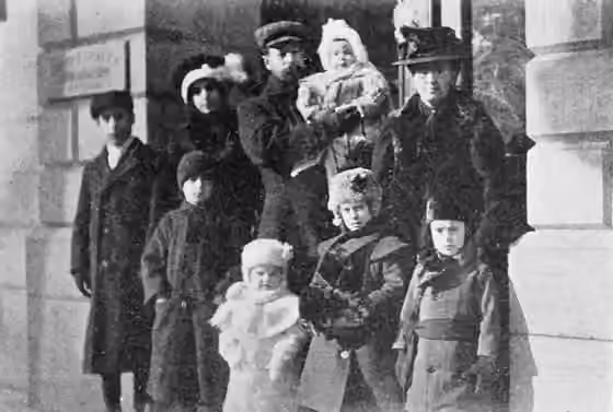 French-Canadian Americans — French Canadian Immigrant family from Montreal