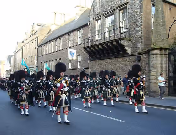 Scottish folk music — Lonach Highlanders and The Lonach Pipe Band.