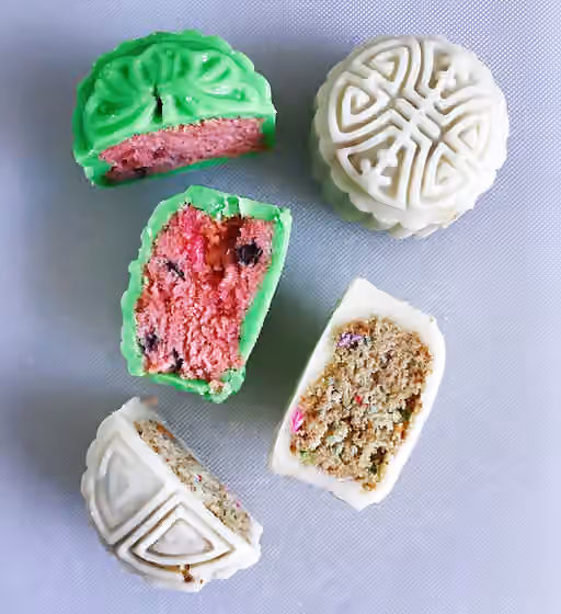 Kue bulan kulit salju — the-cooking-of-joy.blogspot.com/2019/08/snowskin-cake-tru...