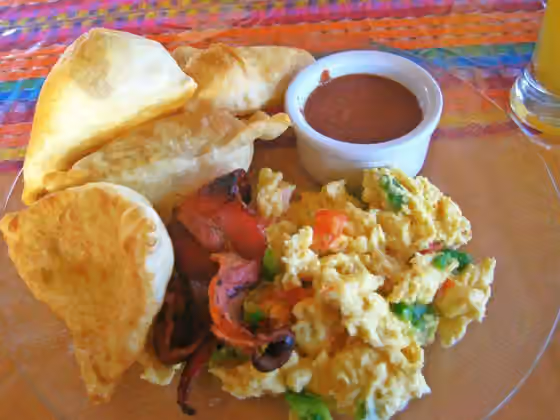 Belizean cuisine — Fry jacks with eggs and salsa