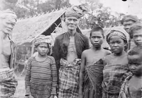 orang Buru — foto.