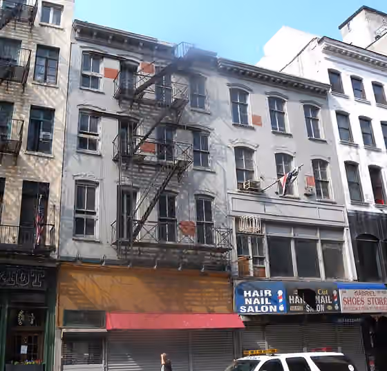 Downtown music — Looking southwest at 112 Chambers Street on a sunny morning.