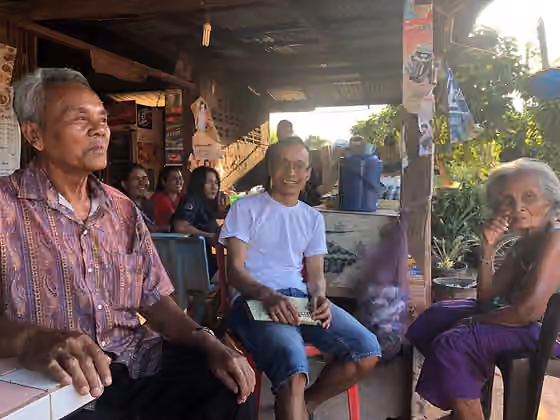 Nyah Kur people — Bee Htaw Monzel (in the middle) with Nyah Kur people