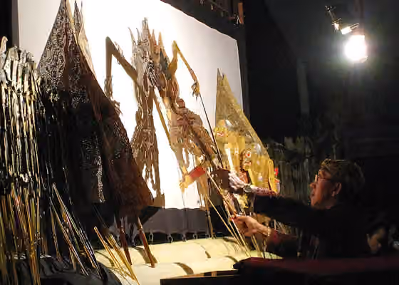 Suluk (Pewayangan) — The Wayang Kulit performance by an Indonesian famous "dalang" (puppet master) Ki Manteb Sudharsono with the story "Gathutkaca Winisuda", in Bentara Budaya, Jakarta, to commemorate Kompas daily anniversary.