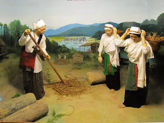 Orang Khamti — Diorama and wax figures of Khamti people at Jawaharlal Nehru Museum , Itanagar , Arunachal Pradesh , India.