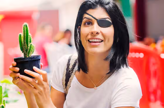 Hispanics and Latinos in Florida — Sonia discovers new colors in every situation.