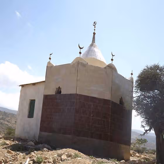 Gadabuursi — The Tomb of Sheikh Samaroon of the Gadabursi Somali clan.
