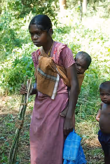 Kadar people — A TRIBAL WOMAN OF KAADAR TRIBE IN ANAPPANTHAM COLONY IN VELLIKULANGARA FOREST RANGE IN THRISSUR,KERALA