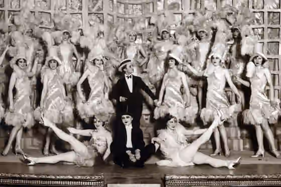 Revue — Vista de un "cuadro" de una revista porteña de los años 1920.