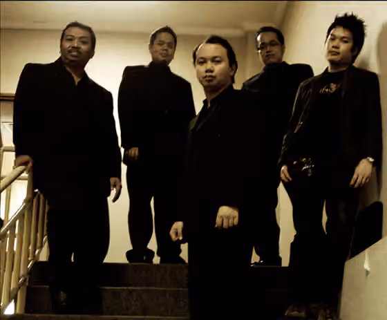 Musik di Indonesia — Aluna Band @ Miss Indonesia