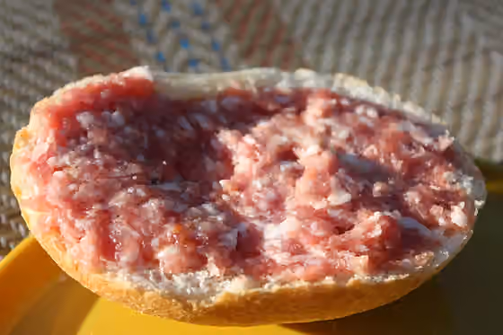 Mett — Mettbrötchen