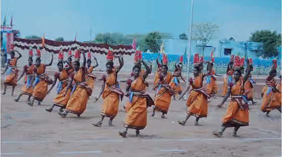 Karakattam — குழுக் கரகாட்ட நடனம்,பெண்காவலர் சிறப்புப் படை, உளுந்தூர் பேட்டை,தமிழ்நாடு