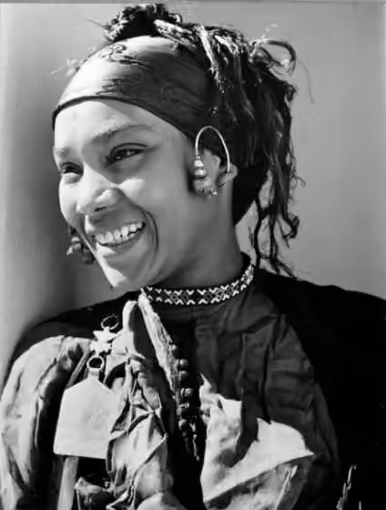 Haratin — Reproduction negative portrait of a Haratin woman