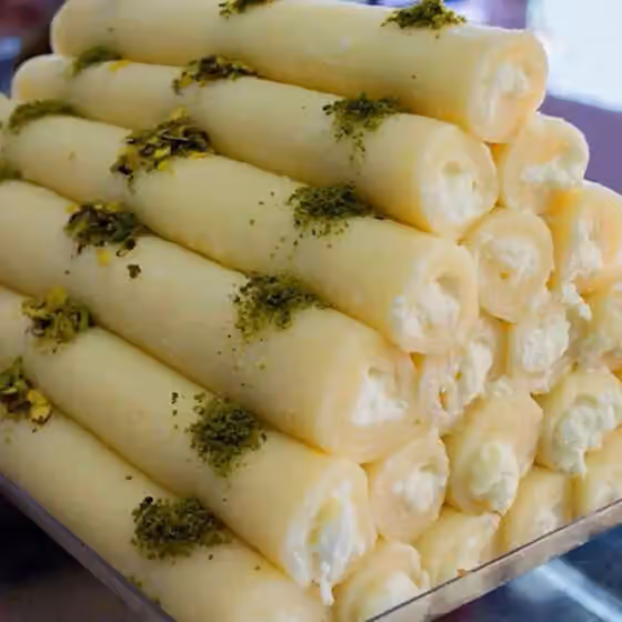 Halawet el jibn — حلاوة الجبن الحموية