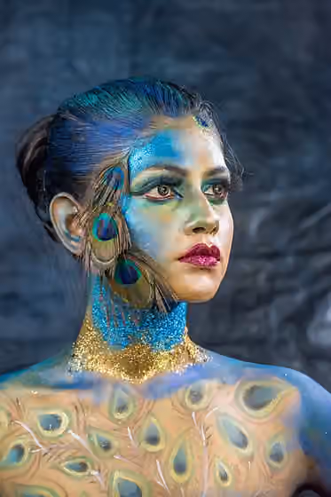 Peacock dance — Portrait of a Peacock dance performer with makeup.