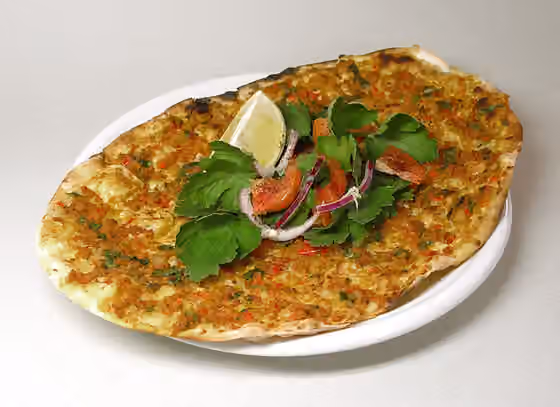 Lahmacun — Lahmacun, a Turkish bread similar to pizza (this picture also used at Lahmacun pdf)