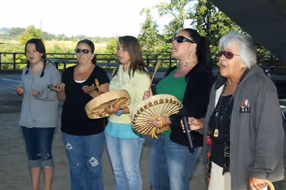 Kalapuya — Esther Stutzman leads her daughters in a Kalapuya welcome song.
