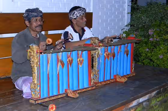 Gender wayang — photo of gamelan gender wayang music ensemble with players