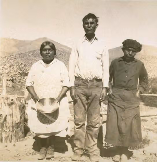 Kawaiisu — A Kawaiisu family — vintage sepia photograph of the Kawaiisu Native Americans of California .