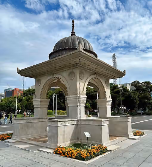 Orang India di Jepang — Indian community donated water tower as a remembrance and gratitude for the compassion and solidarity of the citizens of Yokohama during the hardship suffered by everyone in the 1923 Great Kanto Earthquake aftermath