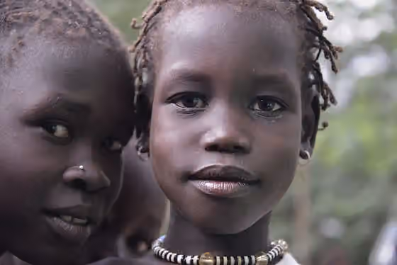 Anuak people — Anuak girls, Dimma