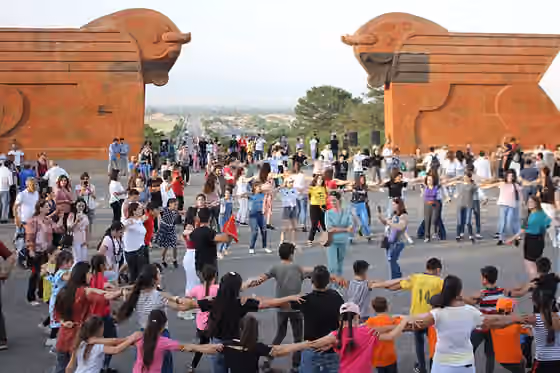 Tamzara — Armenian national dance Tamzara at Sardarapat Memorial Complex.