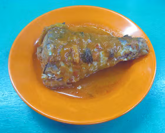 asam pedas — The Padang style Ikan Asam Padeh (Asam pedas fish), fish in hot and sour spice.