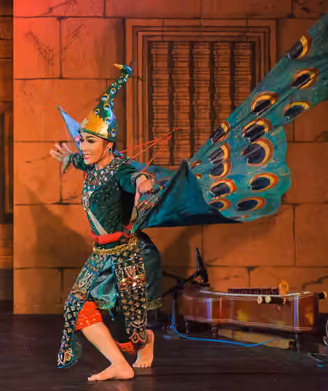 Kula people (Asia) — Traditional Cambodian Dance Show - Pailin Peacock Dance.