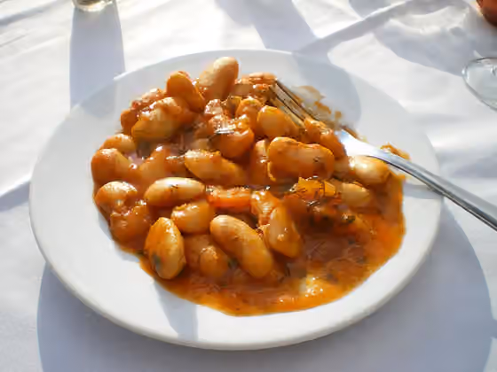 Gigantes plaki — A serving of Gigandes plaki