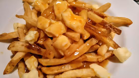 Poutine — Food at Wikimania 2017, served at La 3 Brasseurs, Montreal, Quebec
