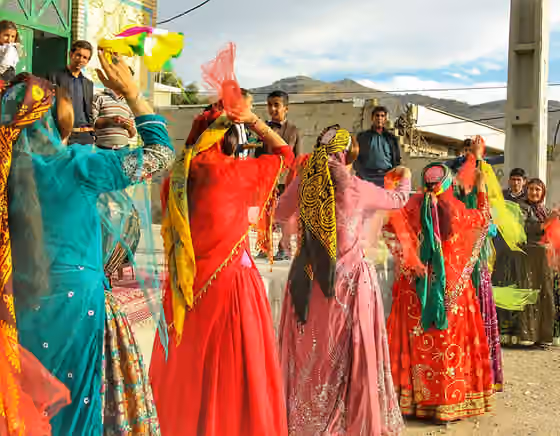Tarian Lor — Lurish handkerchief dance, Mamasani, Iran